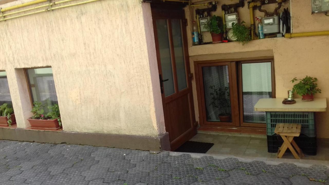 Casa Charlot Apartman Brassó Kültér fotó